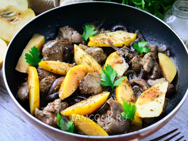 Куриная печень с айвой: осенний деликатес на одной сковороде