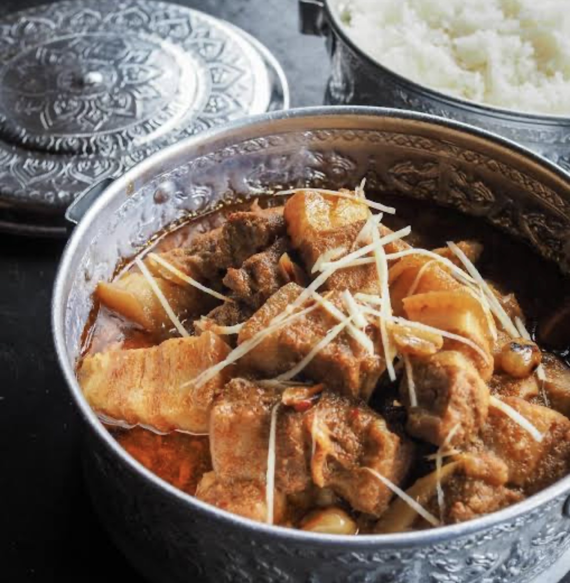 Тайская гастрономия: Мясо от уличной еды до ресторанов высокой кухни