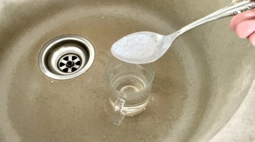 Засоры в раковине: причины и решения