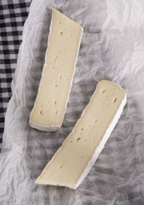 Как отличить бри от камамбера: секреты гурманов