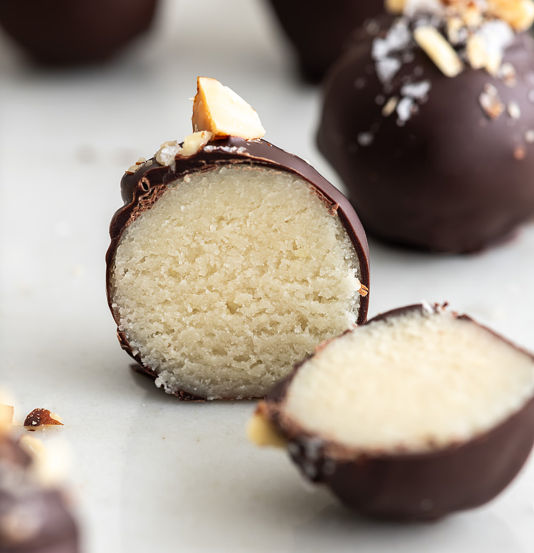 Нежный марципан в шоколаде без сахара: идеальный десерт для кето-любителей