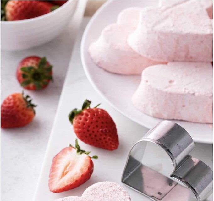 Клубничный зефир: нежный десерт для влюбленных и не только