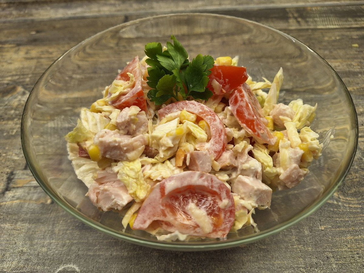 Салат с пекинской капустой и курицей: идеальный вариант для быстрого обеда