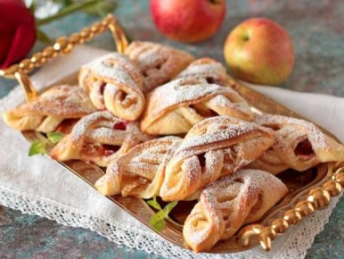 Творожные плетенки с яблоками