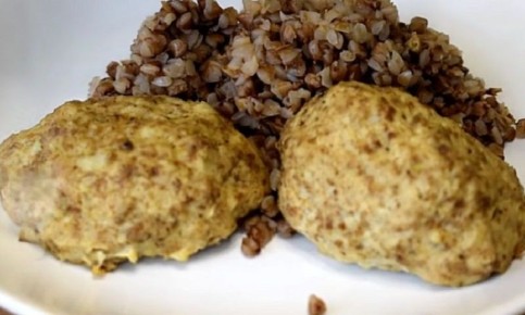 Секрет сочных котлет: неожиданные ингредиенты для идеального ужина