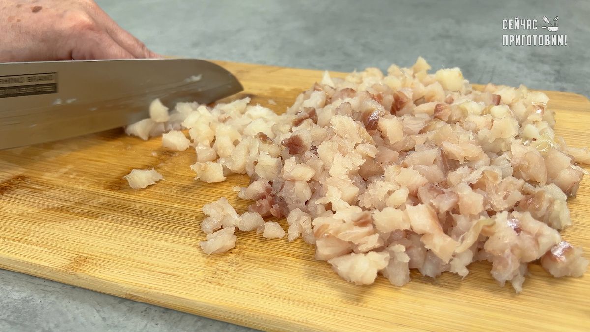 Нежные котлеты из минтая: простой и вкусный рецепт