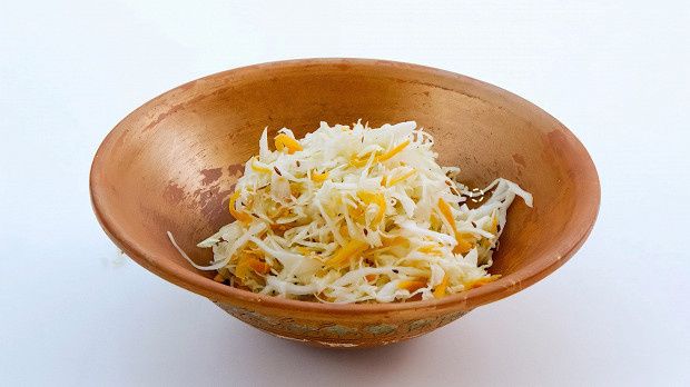 Квашеная капуста с тмином: яркий акцент на классическом блюде