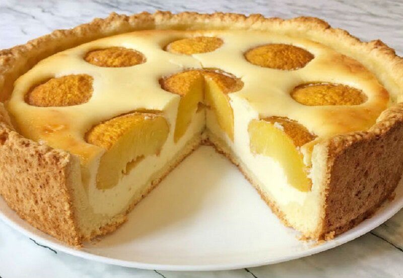 Нежный творожный пирог с фруктами: простой и вкусный рецепт