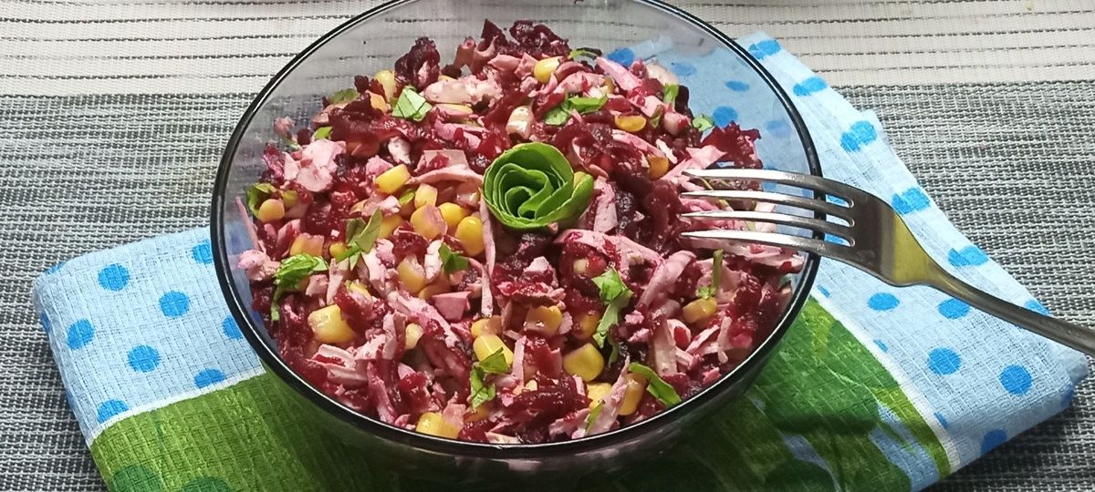 Легкий салат с тофу: нежный вкус и копченый аромат