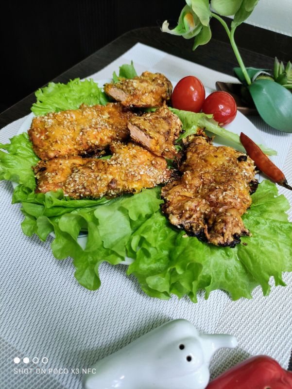 Удивительная форель в сырно-кунжутной панировке: простой рецепт для гурманов