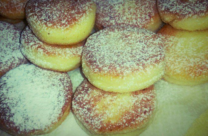 Классические сырники с манкой: простой и вкусный рецепт