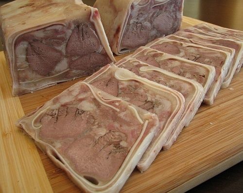 Вкусная ветчина из свиного языка: просто и доступно