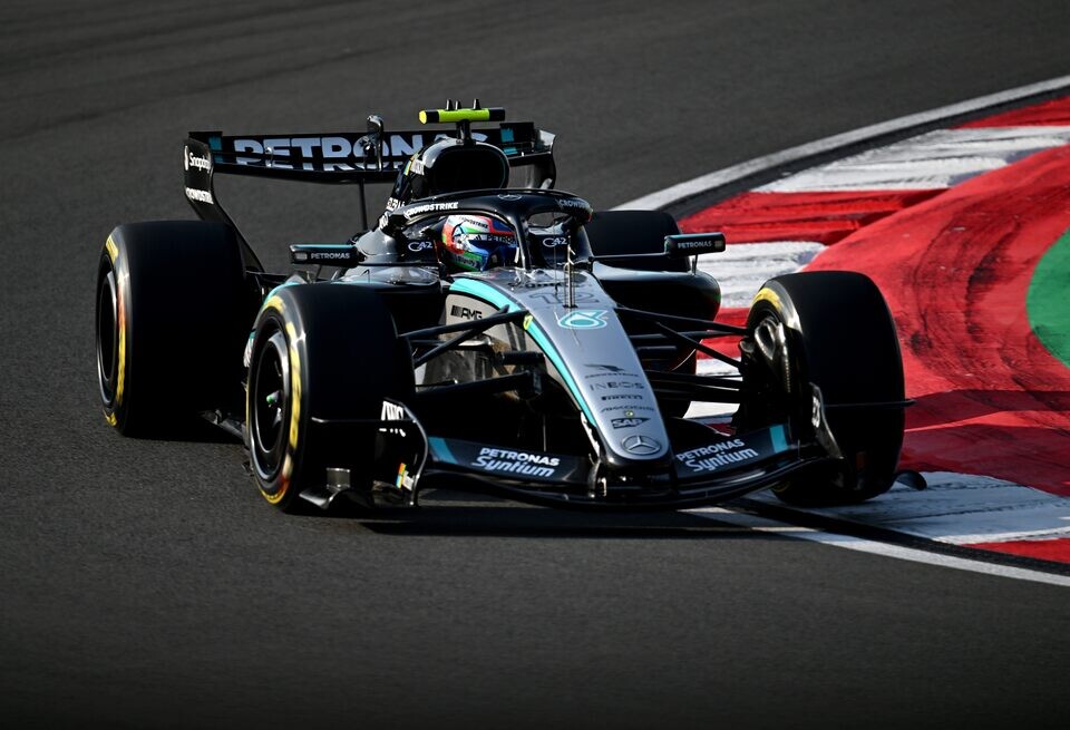 Молодой талант Кими Антонелли поднимается на поул в Шанхае