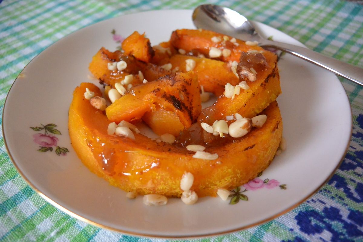Восхитительная тыква с кедровыми орехами: десерт за 25 минут