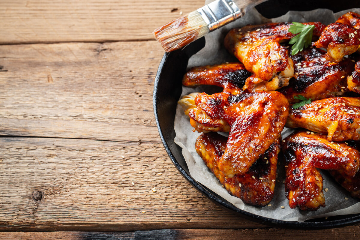 Куриные крылышки в духовке: легкий рецепт для праздничного стола