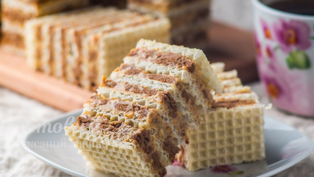 Порадуйте сладким: удивительный вафельный торт без выпечки за 15 минут