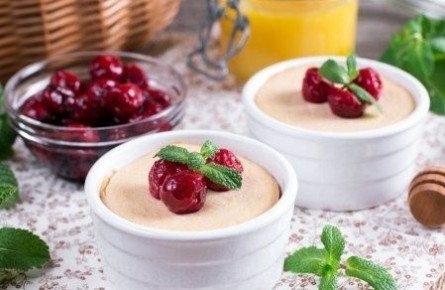 Нежный запеченный крем из ряженки для особых моментов