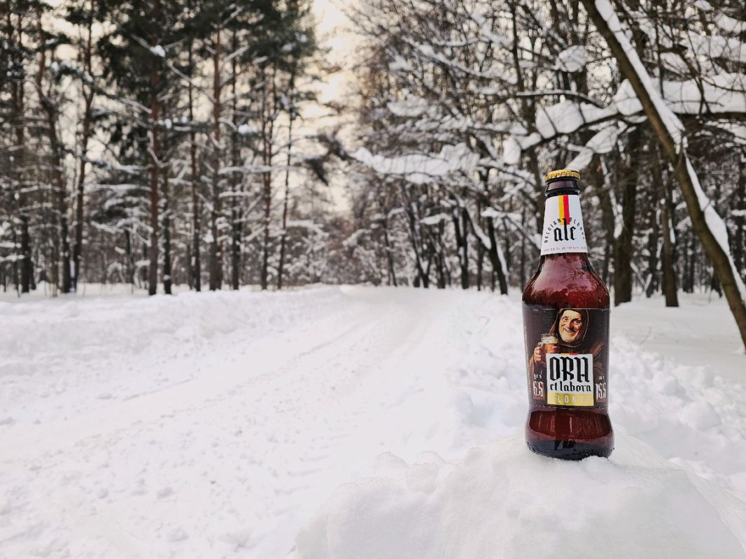 ����� ������� ��� ��������� ����: Ora Et Labora Blonde ��� ������������� ����� Leffe Blonde