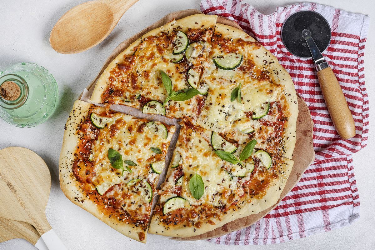 Пицца «Веджетариана»: вернемся к корням с цукини и вялеными томатами