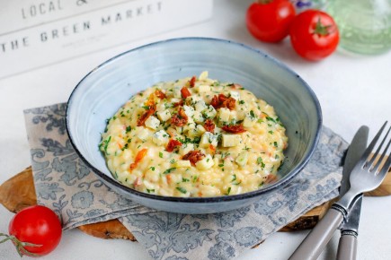 Сливочное ризотто с вялеными томатами и голубым сыром: Кулинарный шедевр из Италии