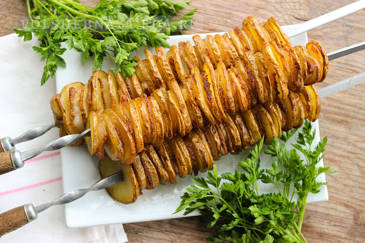 Как запечь картошку с салом на мангале: легкий рецепт для пикника
