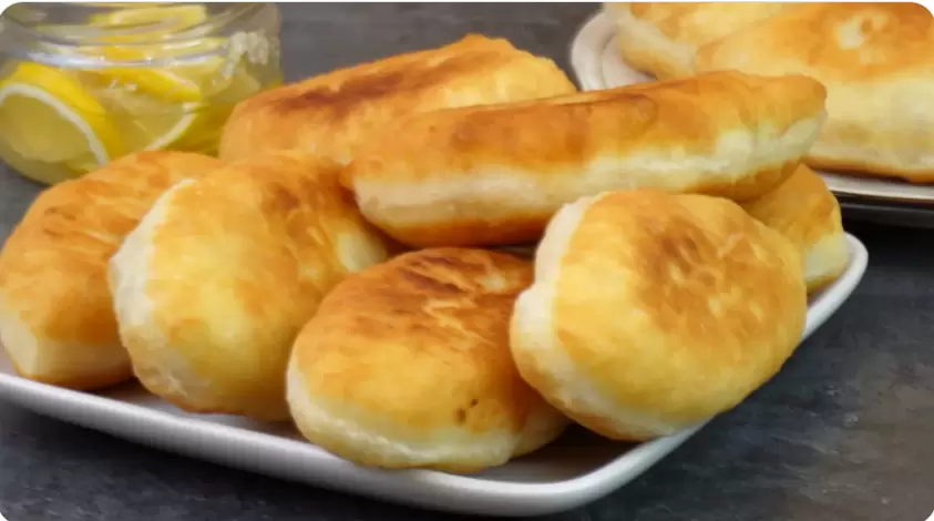 Невероятное тесто без яиц и молочных продуктов: как сделать идеальные пирожки