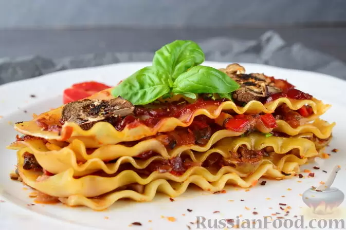 Необычные вариации лазаньи для семейных вечеров