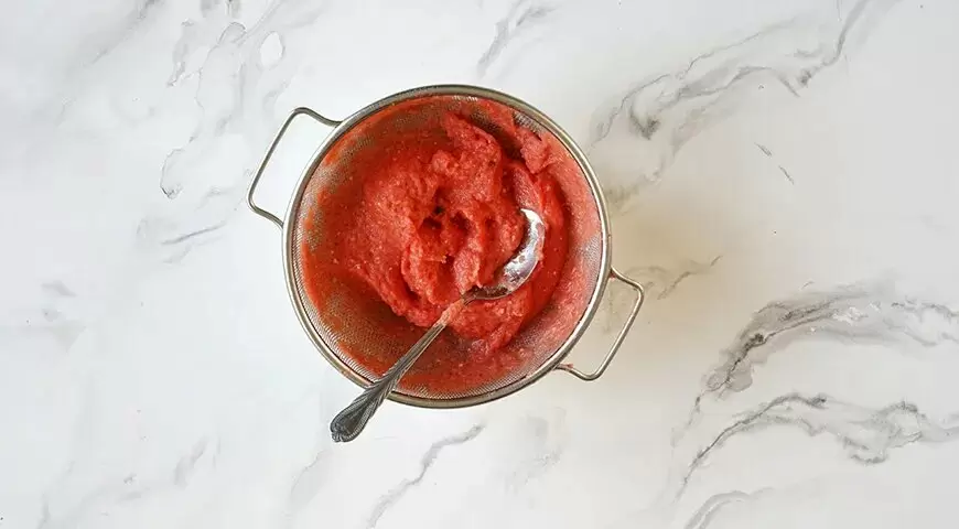 Перец в томатном соке: простое руководство по консервации