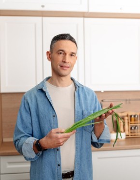 Эксперты объясняют: работа на дачных грядках — тренировка для души или стресс для тела?