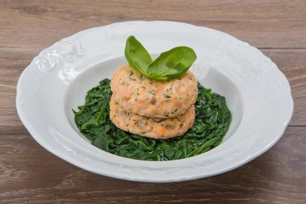 Откройте новый вкус: рыбные котлеты с шпинатом, которые покорят ваше сердце