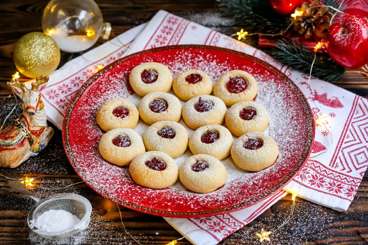 Печенье «Глазки ангела»: волшебство Рождества в каждом кусочке