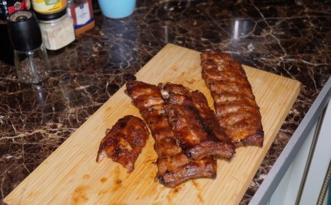 Свиные рёбра в духовке: простое наслаждение