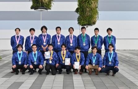 Nissan ������������� ����� ������ �� ��������� �������������� � 13 ���������