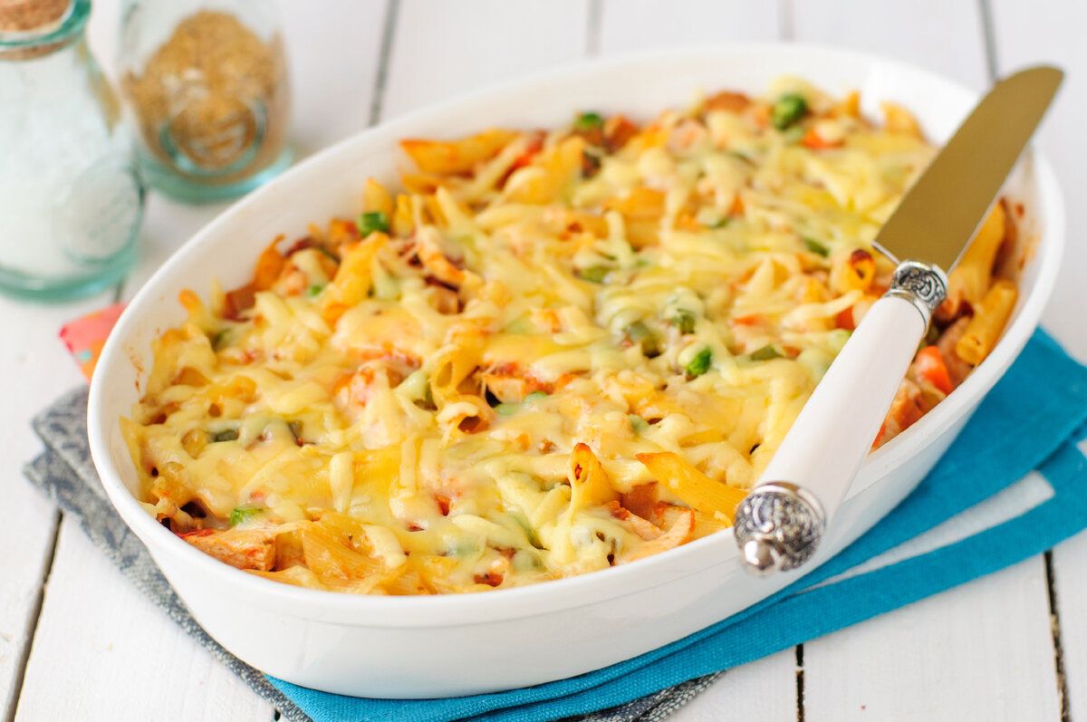 Необычная овощная запеканка с кабачками и куриным фаршем