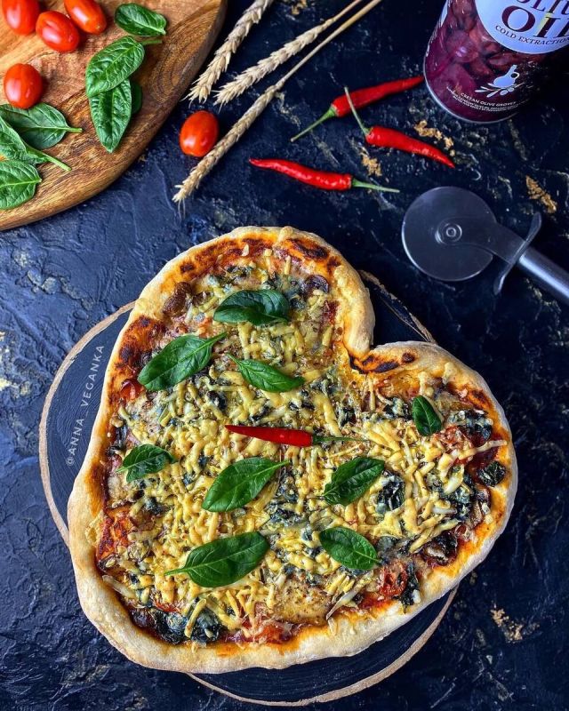 Веганская пицца-сердце: вкусный рецепт для романтического ужина