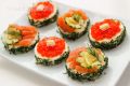 Праздничные бутерброды с красной икрой и рыбой: впечатляющая закуска на ваш стол